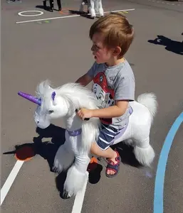 Plüschtiere Kuscheltiere auf Rädern Fahrt auf Einhorn Spielzeug Adult Rocking Horse