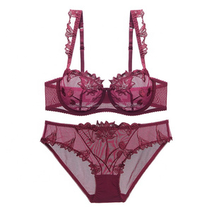 Plus La Taille Des Femmes Sexy Fleur Transparente Dentelle Soutien-Gorge et Culotte Ensemble Fille Brodée Ensemble Brassière Sous-Vêtements Féminins - Product Image 1
