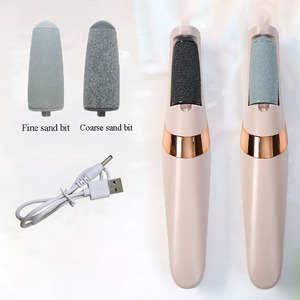 Lime à pieds électrique rechargeable portable pour soins professionnels des pieds, éliminateur de callosités pour l'exfoliation de la peau des pieds, utilisable sur pieds secs et humides - Product Image 1