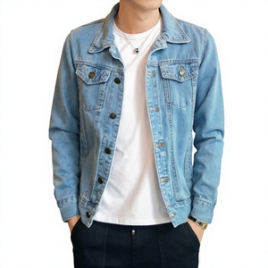 Veste en jean bleu clair pour homme, style vintage, décontractée, boutonnée, manches longues, coupe classique - Product Image 3