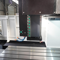 Centre d'usinage vertical à portique CNC TDL1612 pour pièces en alliage d'aluminium