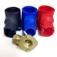 Raccord à visser en forme de coude femelle pour tuyau Pex de 16 mm avec couvercle en plastique rouge