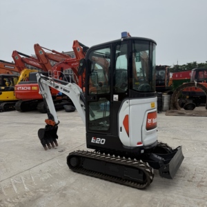 Miniexcavadora E20 de 5 Toneladas de Peso Operativo, Motor Cummins con Cucharón de Excavación de 0.12m de Capacidad, Equipo Usado - Product Image 6