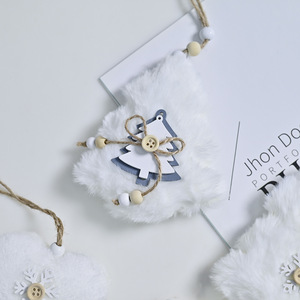 Nuevo Adorno Navideño Colgante de Peluche Rosa con Forma de Ángel, Corazón y Estrella para Árbol de Navidad - Product Image 5