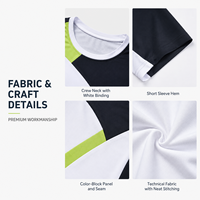 Haut de tennis personnalisé pour femme à manches courtes, color block, avec empiècements géométriques, idéal pour le sport, l'entraînement et les matchs sur le court