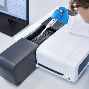 Espectrofotómetro UV-Vis Cary 60 con Sistema CTech SoloVPE - Product Image 4