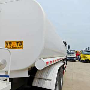 Nuevo HOWO 6X4 20 25 toneladas Beber Líquido Combustible Aceite Leche Camión Entrega Transporte <span class=keywords><strong>Agua</strong></span> Bowser Camión Tanque de <span class=keywords><strong>agua</strong></span> Camión <span class=keywords><strong>cisterna</strong></span> - Product Image 6