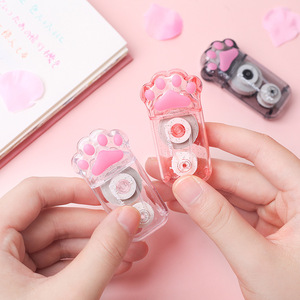 เทปแก้ไขแบบใสลายอุ้งเท้าแมวน่ารัก GF Portable ขนาด 5 มม. ยาว 6 ม. พร้อมกลิตเตอร์วิบวับ สำหรับอุปกรณ์สำนักงานและโรงเรียน - Product Image 4