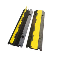 Protector de Cables de Goma Leahua Negro y Amarillo 1000*250*45mm, Canal de 32x32mm, Reductor de Velocidad para Seguridad Vial