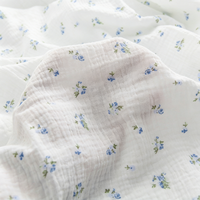 Tissu en coton 100% double épaisseur, crêpe gaze, imprimé mini-fleurs bleues, doux et froissé, pour vêtements d'intérieur, pyjamas et vêtements pour enfants