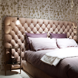 Cama matrimonial acolchada de espuma de madera maciza de diseño italiano, cama king size con cabecero tapizado - Product Image 3