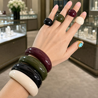 JUSNOVA Ensemble de bracelets en résine hypoallergénique, bracelets en résine colorés, bracelets pastel pour femmes, vente en gros, directement de l'usine