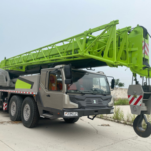 Camión con Grúa Zoomlion de 50 Toneladas Usado, Económico, para Proyectos de Construcción - Product Image 1