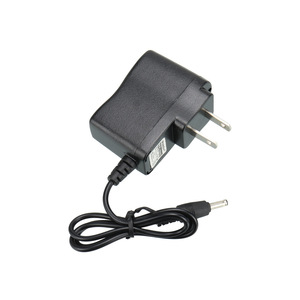 Chargeur DC Naomitsu avec interface ronde 3,5 mm 3,7-4,2 V pour lampe torche et lampe frontale - Product Image 4