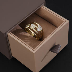 Anillo Apilable Multicapa Chapado en Oro de 14K con Circonita Cúbica Pavimentada, Anillo Ancho de Declaración para Mujer, Joyería de Moda para Fiesta de Cóctel - Product Image 5