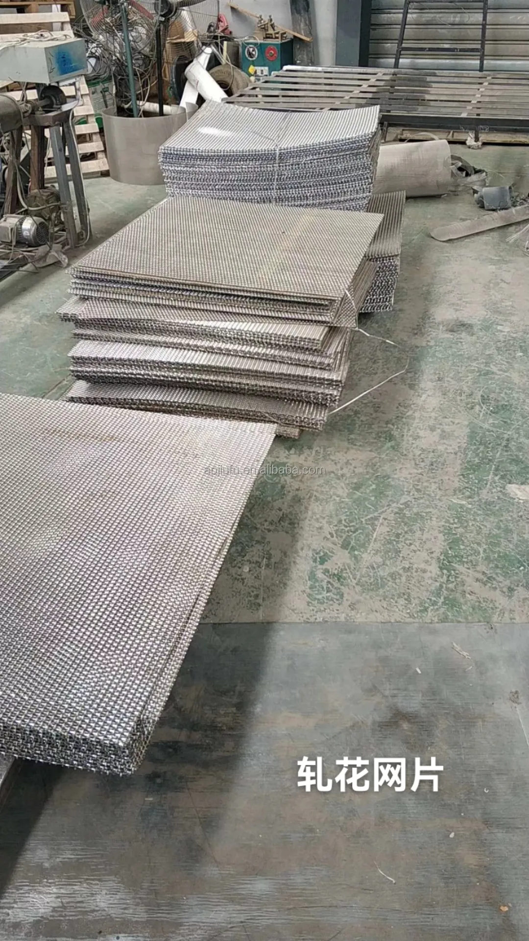 304 316 Standard Stainless Steel Wire Mesh Screen Wire Mesh Crimped Mesh Panel