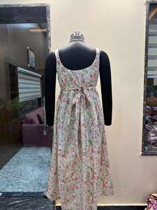 Kurti en coton noir brodé à la main pour femme, sans manches, style ethnique, tunique d'été indienne bohème - Product Image 5