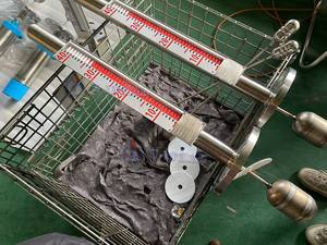 산업용 등급 상부 장착형 플로트 자기 레벨 게이지 SS304/SS316 재질 0.1% 정확도 UHC 공급업체 제조업체 - Product Image 6