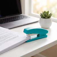 Agrafeuse de bureau ergonomique, capacité de 20 feuilles, agrafeuse manuelle en plastique pour le bureau et l'école, compatible avec les agrafes 24/6 et 26/6