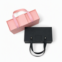 Boîtes cadeaux magnétiques en gros, emballages rigides en papier avec poignées, texture simili cuir pour le rangement de parfums et de bijoux