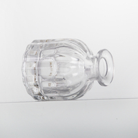 Bouteille diffuseur d'aromathérapie en verre personnalisée de 50ml 100ml Nouveau style Roseau carré fait à la main en petits lots Pompe finition mate Sayer