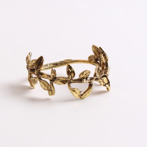 แหวนผ้าเช็ดปากลายใบไม้วินเทจสำหรับงานเลี้ยงแต่งงาน - Product Image 2