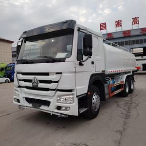 Camión <span class=keywords><strong>Cisterna</strong></span> <span class=keywords><strong>de</strong></span> <span class=keywords><strong>Agua</strong></span> Usado LHD China 30000 Litros 6x4 Sinotruk Howo 371hp 375hp - Product Image 1