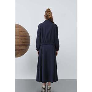 Traje de Falda Azul Marino Elegante para Mujer Puane con Cremallera Oculta, Tela Fluida, Corte Moderno para Negocios y Eventos Especiales - Product Image 5