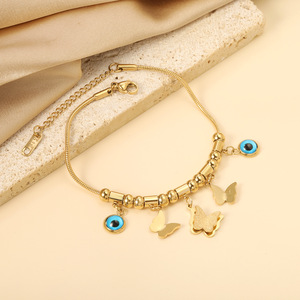 Bracelet à breloques tendance avec pendentif papillon doré et œil bleu, bijoux pour femmes - Product Image 3