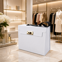 Boîte pliante magnétique de luxe haut de gamme, grande boîte rigide bleu mat noir pour emballage de vente au détail de marques haut de gamme avec poignée en ruban