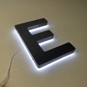 Letrero Luminoso Hola de Acero Inoxidable Negro de Alta Calidad, Resistente al Agua, con Retroiluminación LED para Tienda - Product Image 4