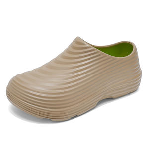 أحذية الطهاة للرجال شتوية بنعل علوي من الإيفا مضادة للانزلاق ومقاومة للماء والزيت والتآكل بمقاسات كبيرة للاستخدام في المطابخ والفنادق - Product Image 6