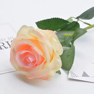 Ramo de Rosas Artificiales Realistas Hechas a Mano para Decoración de Bodas, Varios Colores, Precio al por Mayor - Product Image 2