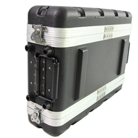 Flight case robuste en ABS personnalisé pour équipement audio et éclairage, idéal pour le transport sur route