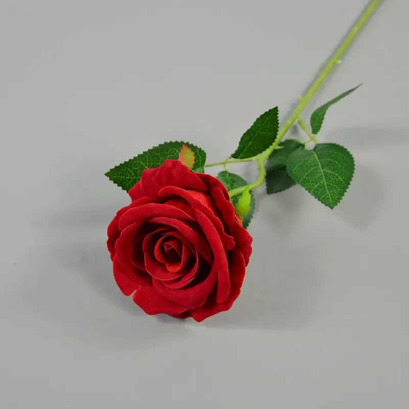 중국 도매 웨딩 이벤트 장식 화이트 장미 꽃꽂이 긴 줄기 인공 벨벳 장미 꽃