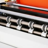 Machine à plier et à perforer le papier numérique automatique UVING 650A 330 mm avec une capacité de 4500 feuilles/heure