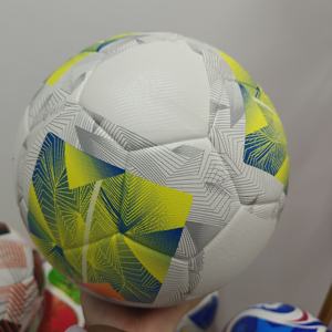 Balones de Fútbol Profesionales Cosidos a Máquina, Tamaño 5/4, para Equipos y Distribuidores, Grado Torneo 2026, Suministro al por Mayor - Product Image 2