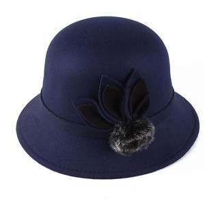 Moda Polyester Günlük Kullanım Kova Şapka Sonbahar Kış Düz Renk Ayarlanabilir Orta Yaşlı Yaşlı Kadınlar Kilise Şapkası - Product Image 3