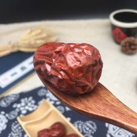 Vente en gros d'herbes naturelles Da zao, dattes chinoises douces, fruits séchés de Ziziphus zizyphus pour la nourriture