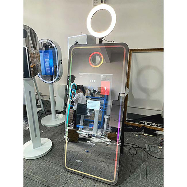 Equipped with AI Filter Technology and QR Code Download, Interactive Mirror Photo Booth