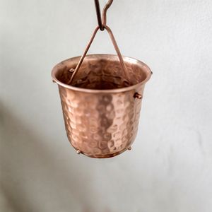 Chaîne de pluie décorative en cuivre martelé artisanal pour gouttière, déversoir extérieur, drainage des eaux de pluie, décoration suspendue pour jardin - Product Image 1