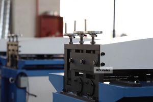 Byfo <span class=keywords><strong>CNC</strong></span> HVAC ống dẫn không khí beading san lấp mặt bằng kim loại rãnh máy để bán - Product Image 2