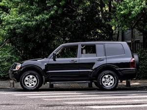 มิตซูบิชิ <span class=keywords><strong>ปา</strong></span><span class=keywords><strong>เจ</strong></span>โร V73 ปี 2008 เครื่องยนต์ 3.0 ลิตร เกียร์ธรรมดา รุ่น GLS น้ำมันเบนซิน รถ SUV ขับเคลื่อนสี่ล้อ ซูเปอร์ซีเล็ค 4WD เกียร์ธรรมดา พวงมาลัยซ้าย - Product Image 2