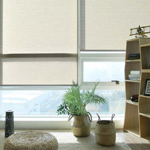 Persiana enrollable CHANGANE hecha en Corea, estilo moderno, ambiente cálido, diseño interior contemporáneo, ajustable, para día y noche. - Product Image 2
