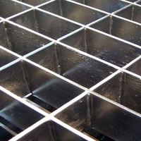 Grille en acier galvanisé prélaqué de 5 mm d'épaisseur en acier inoxydable pour quai, plateforme anti-corrosion et plancher de parking