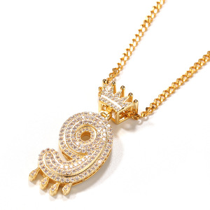 จี้เพชรทรงหยดน้ำ Crown Digital พร้อมตัวอักษรภาษาอังกฤษแบบกำหนดเอง สร้อยคอฮิปฮอป - Product Image 4