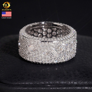 Anello Eternity da <span class=keywords><strong>Uomo</strong></span> <span class=keywords><strong>in</strong></span> <span class=keywords><strong>Argento</strong></span> Sterling 925 con Diamanti Moissanite VVS Iced Out Stile Hip Hop, Popolare e di Tendenza, Disponibile nel Magazzino USA - Product Image 1