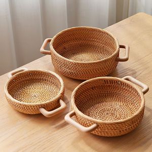 Plateau organisateur en rotin et corde fabriqué à la main et écologique Panier rustique polyvalent pour servir la décoration de la maison et de la table basse - Product Image 3