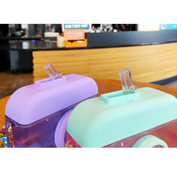 Bouteille d'eau créative en plastique 400 ml avec paille et sangle, design appareil photo stéréo, portable pour étudiants et enfants, idéale pour l'extérieur