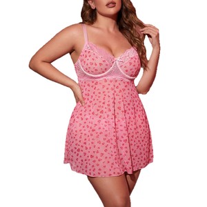 Chemise de nuit babydoll à armatures en dentelle cils, imprimé cœurs roses, grande taille - Product Image 5